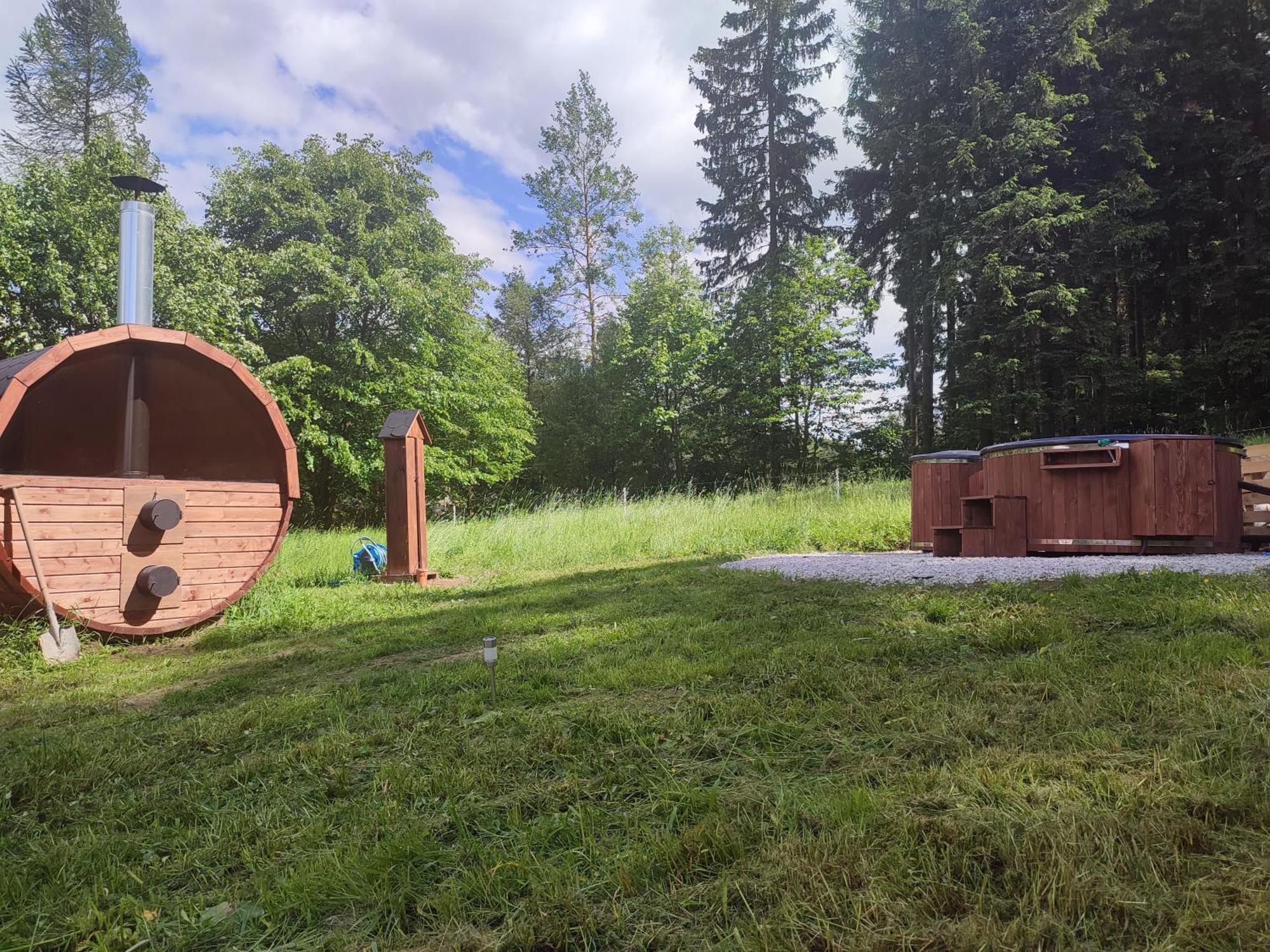 Forrest Glamp Hotell Mieroszow Eksteriør bilde